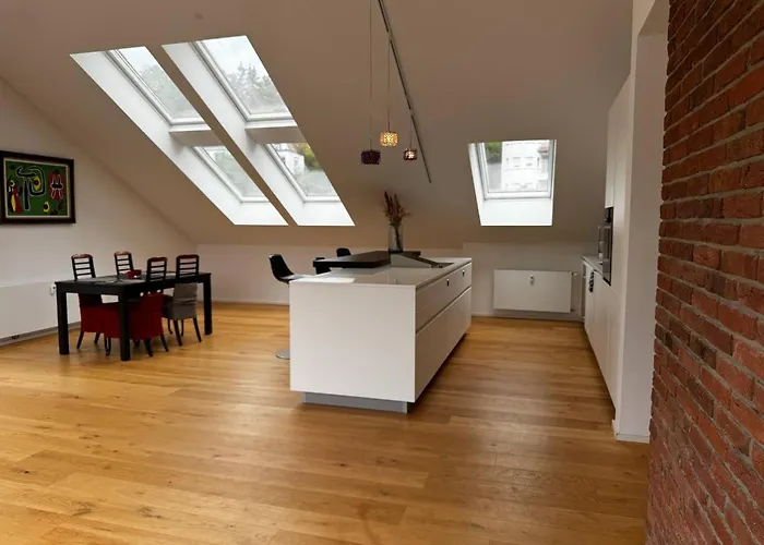 Modern Apartment For Up To 4 People In Stuttgart