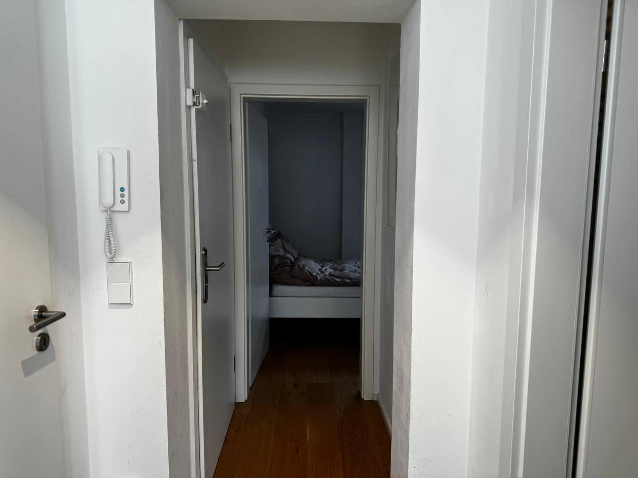 Modern For Up To 4 People In Appartement *